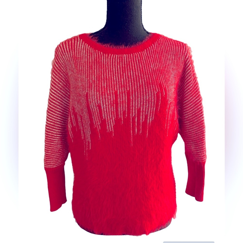 Jennifer Lopez Fuzzy Metallic Weave Red Cropped Sweater Dolman Sleeve